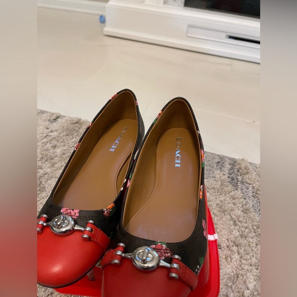 NWOT Coach Leila Ballet Floral Brown Red Size 7.5